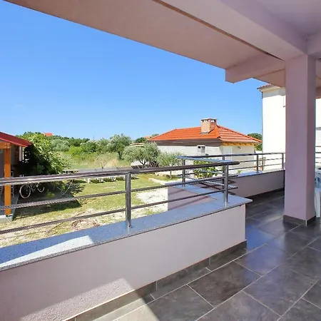 Golubic Apartment